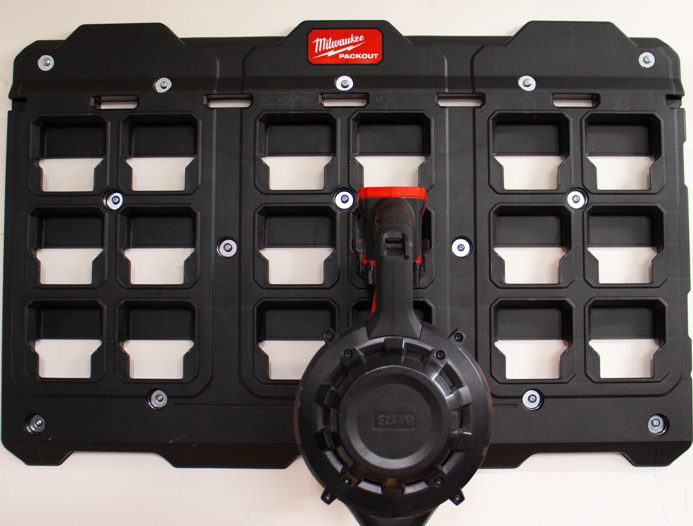 Packout Wall M18 Compact Vacuum Mount