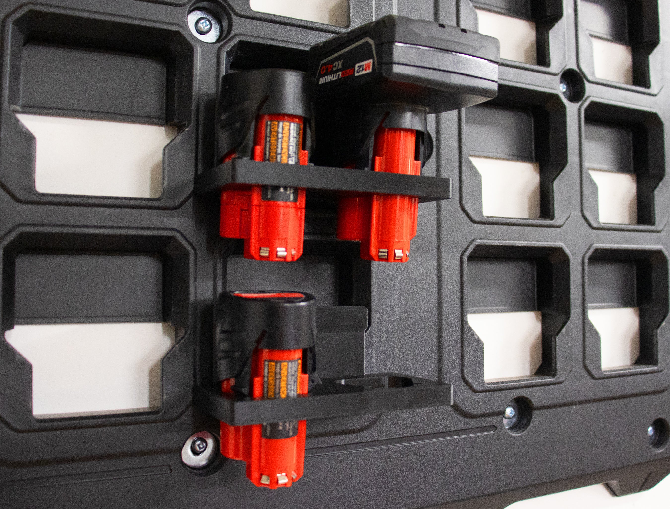 Packout Wall M12 Dual Battery Mount